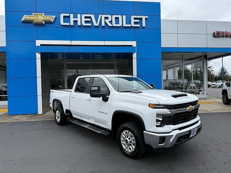 2025 Chevrolet Silverado HD LT 4WD Crew Cab Standard Box's photo