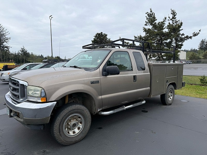 2004 Ford F-250 XL 4x4 SuperCab SWB's photo
