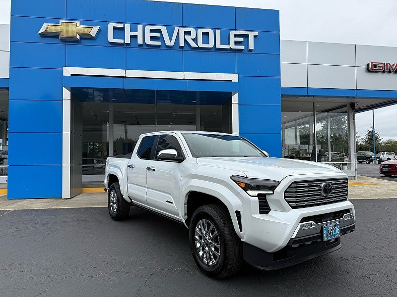 2024 Toyota Tacoma 4WD SR5